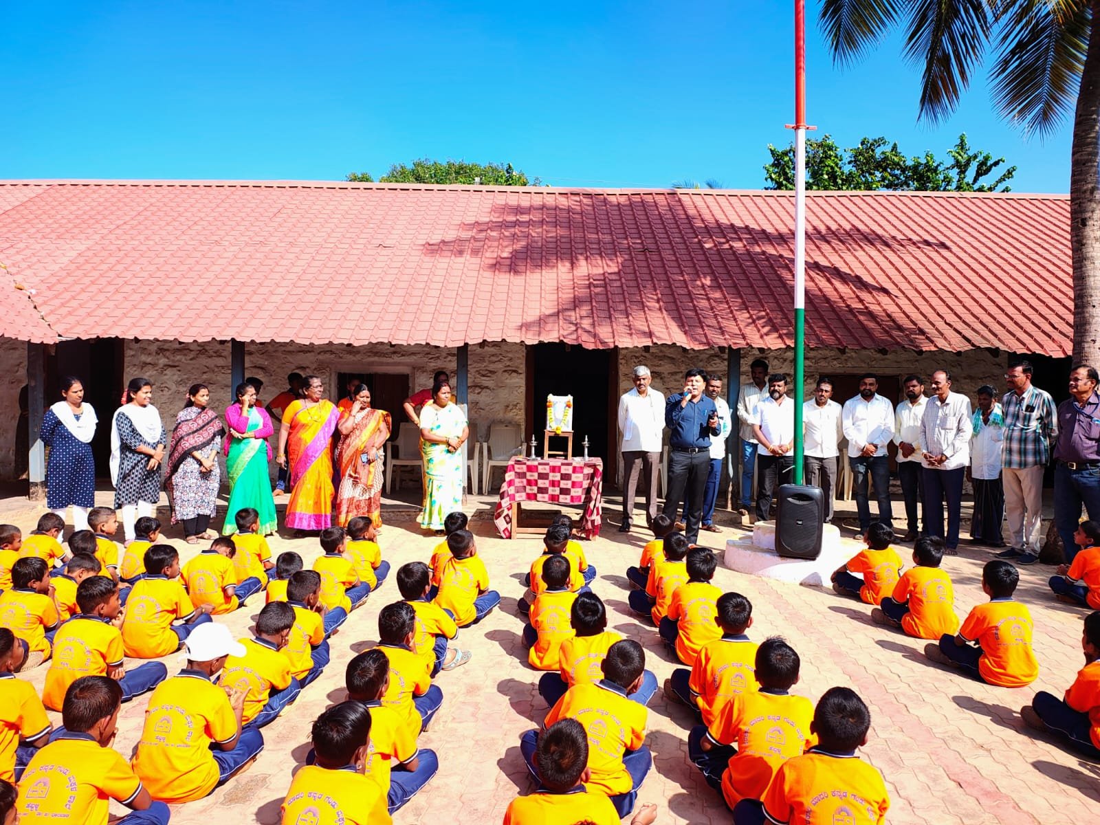 The environmentalist team painted the famous Hebballi school