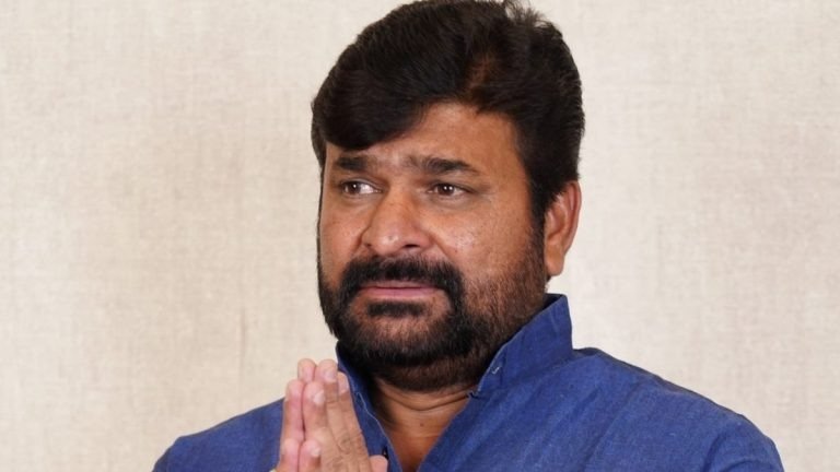 ಮಾಜಿ ಸಚಿವ ವಿನಯ್​​ ಕುಲಕರ್ಣಿ ನ್ಯಾಯಾಲಯದ ಮುಂದೆ ಶರಣು