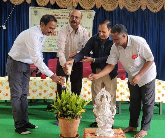 ಇತಿಹಾಸ ವಿಭಾಗದ ಅಂತಿಮ ವರ್ಷದ ವಿದ್ಯಾರ್ಥಿಗಳ ಬಿಳ್ಕೊಡುಗೆ ಸಮಾರಂಭ.