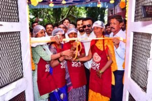 District in-charge Minister Santosh S. Lad inaugurated the Akka-Cafe