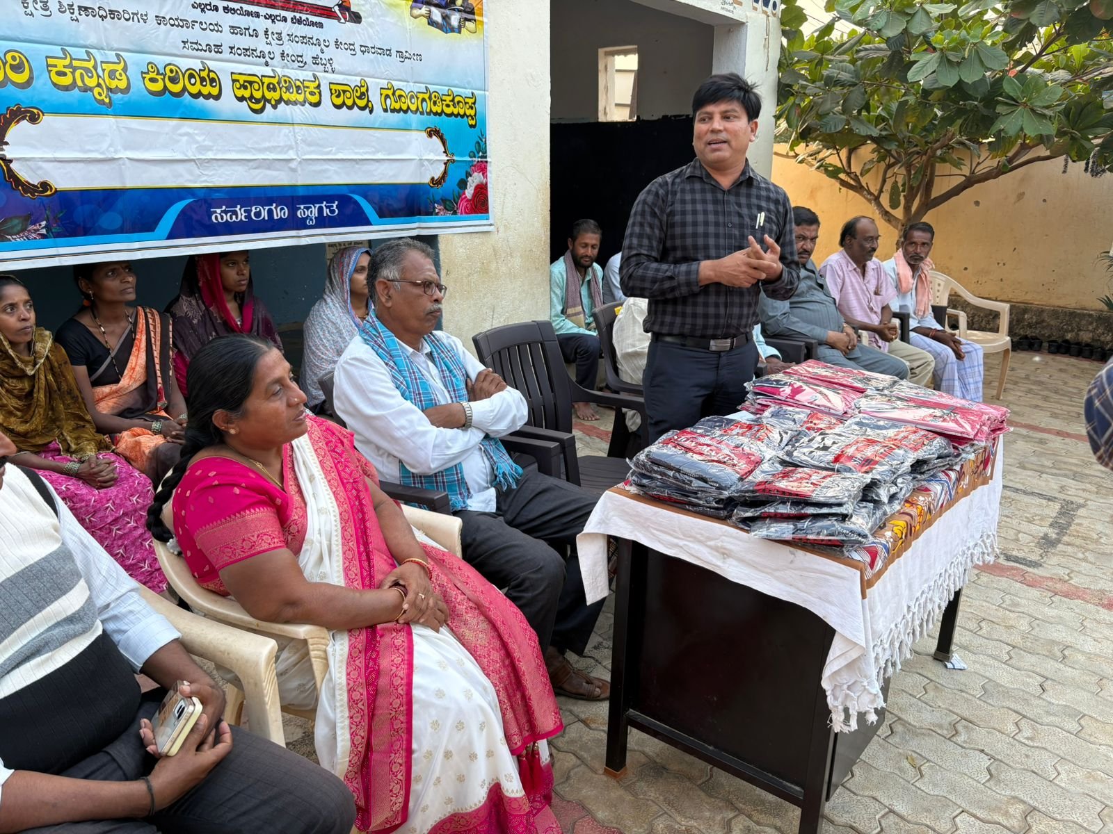 KAS officer celebrates New Year with government school children.