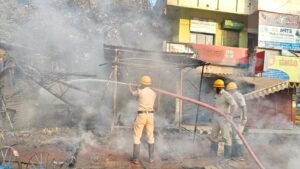 Three shops burnt down in Malamaddi.